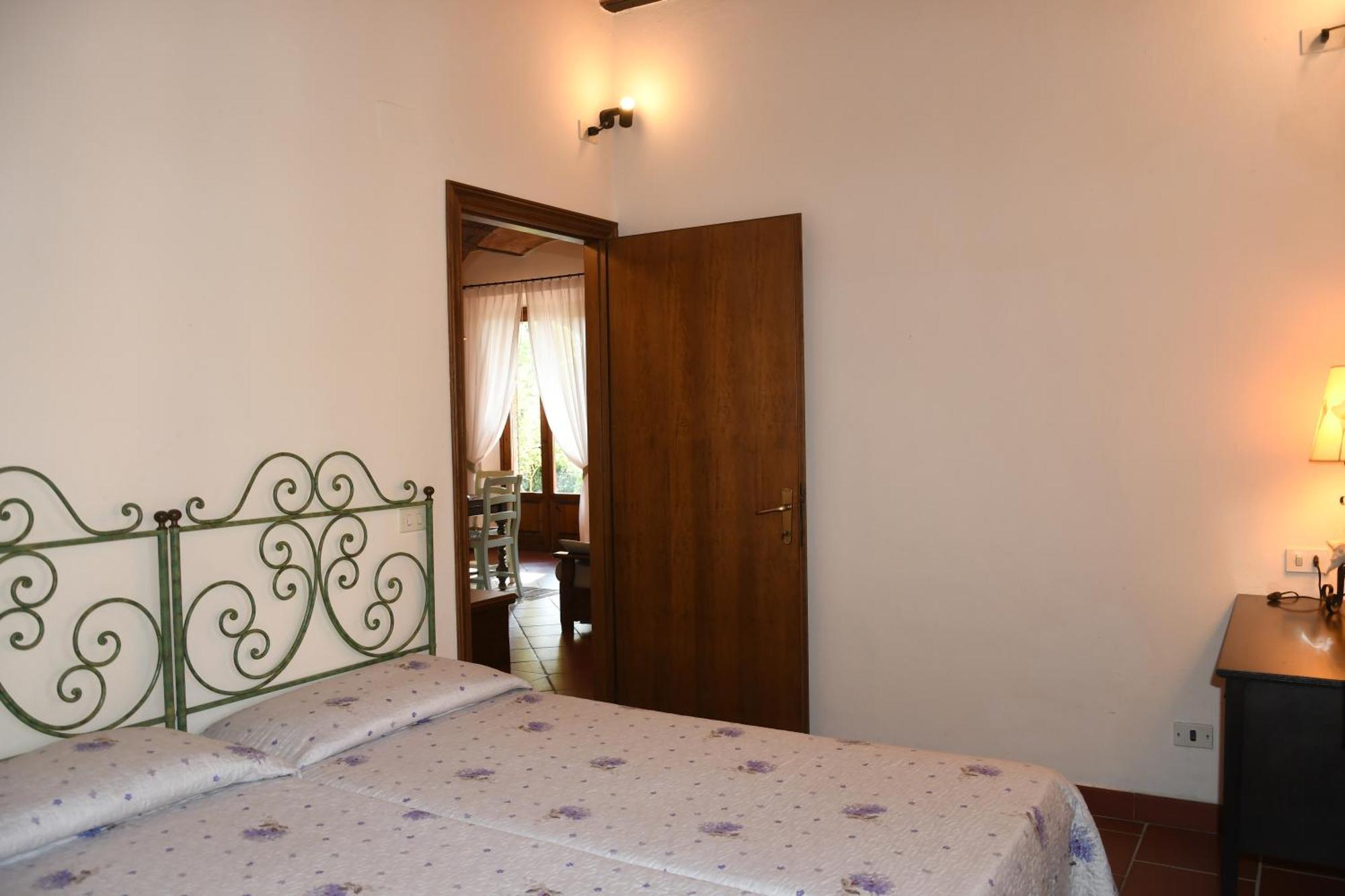 Podere Le Monache Apartment *
